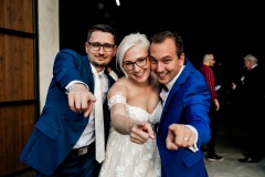 Svatby-s-cihliky-martin-cihlar-marcela-cihlarova-galerie-svatba-svatebni-koordinatorka-dj-hudba-na-svatbu-agentura-praha-koordinace-svatby-svateb-kveronika-petr-023