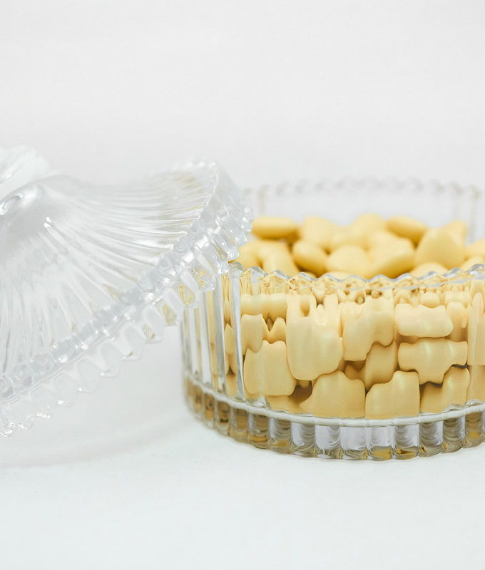 Cukřenka z broušeného skla hranatá