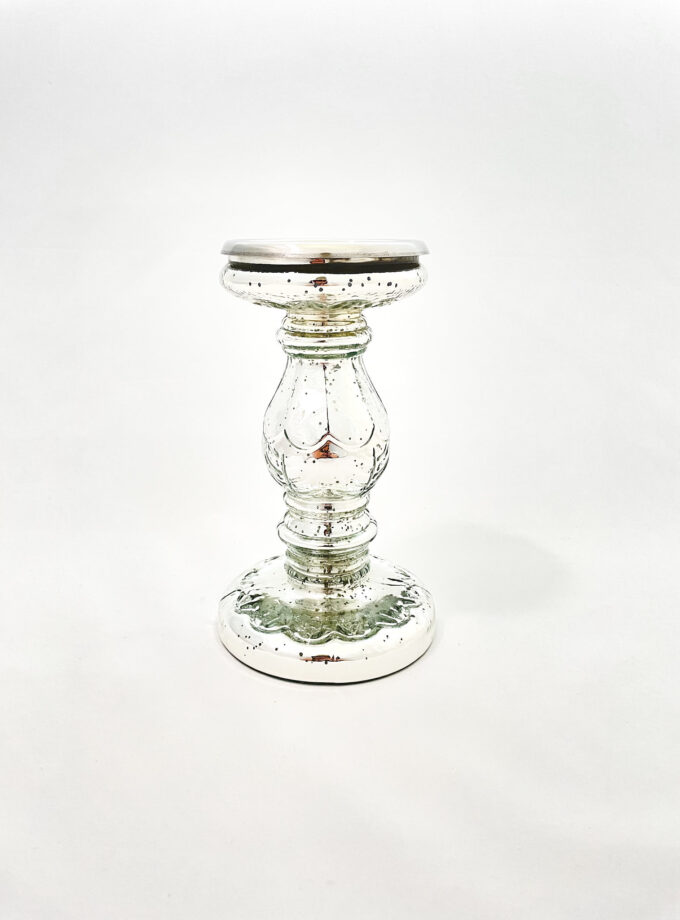 Svícen stříbrný mohutný na kónickou svíčku