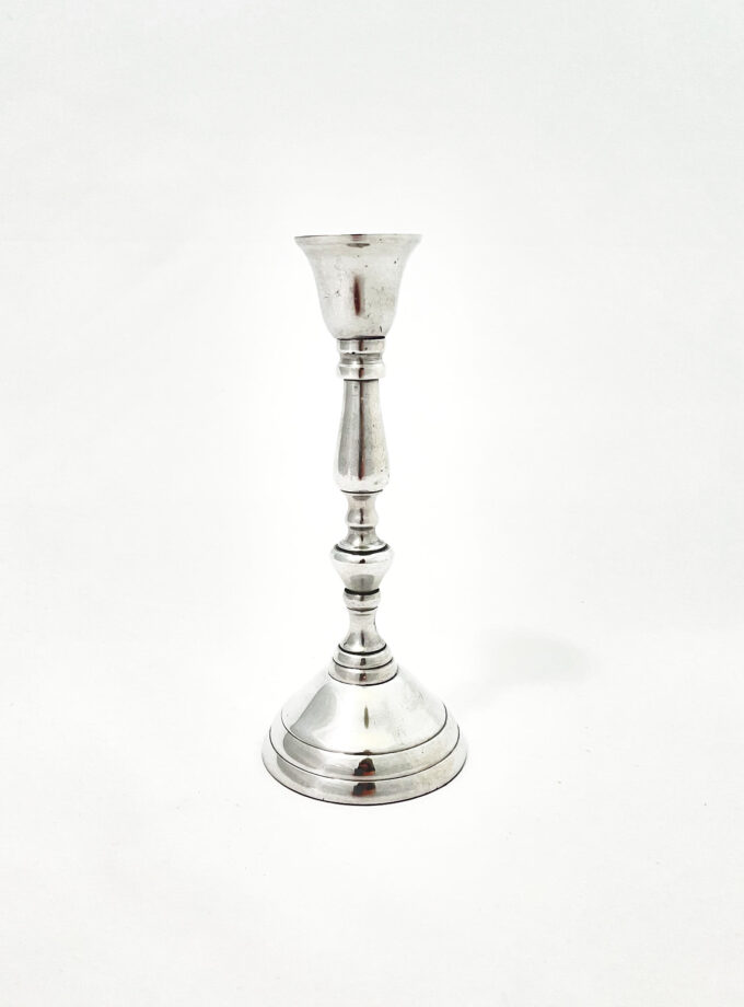 Svícen stříbrný na kónickou svíčku